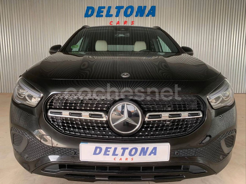 MERCEDES-BENZ GLA GLA 200 D 4MATIC 5p.