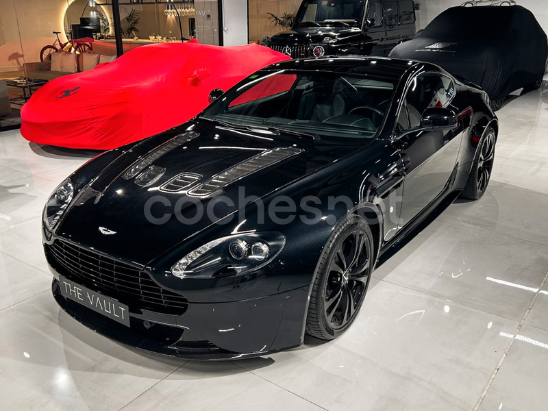 ASTON MARTIN Vantage V12 Coupe Manual Carbon Black 3p.