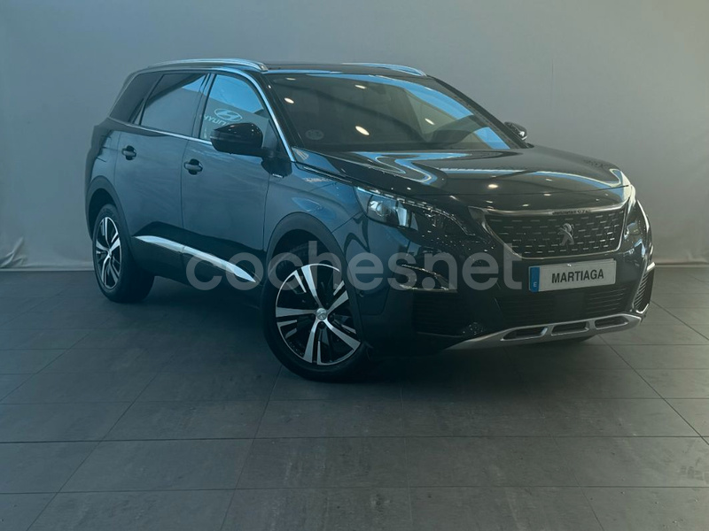 PEUGEOT 5008 GTLine 1.2L PureTech EAT8