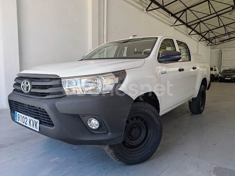 TOYOTA Hilux 2.4 D4D Cabina Doble GX 4p.