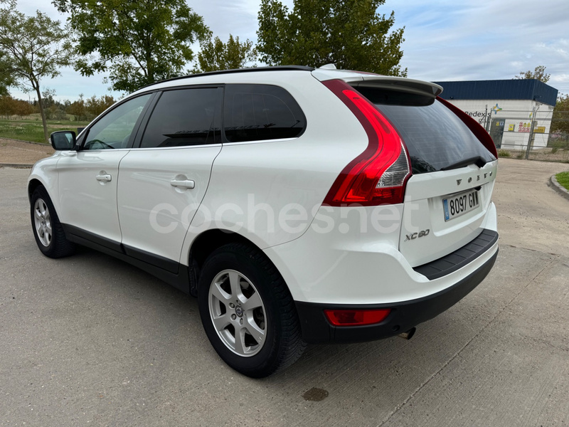 VOLVO XC60 2.4D AWD Momentum 5p.