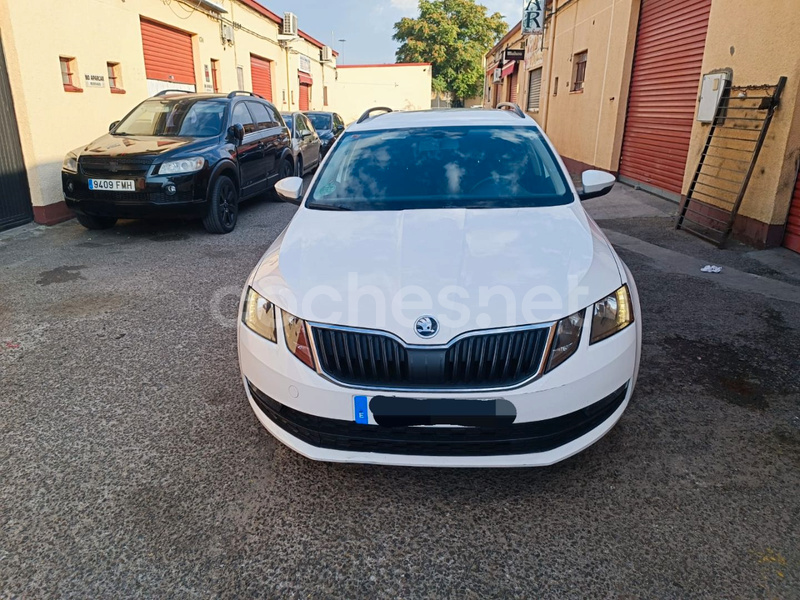 SKODA Octavia Combi 1.6 TDI CR Active