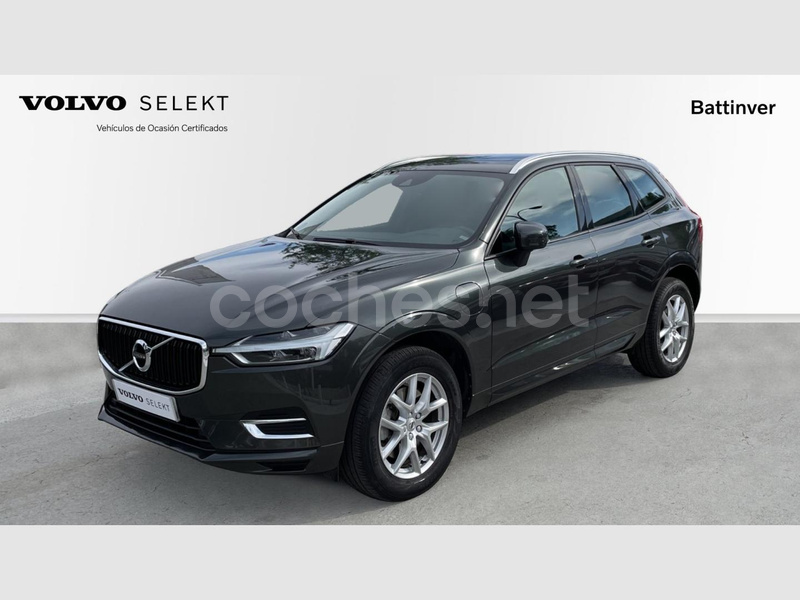 VOLVO XC60 2.0 T8 AWD Momentum Auto 5p.