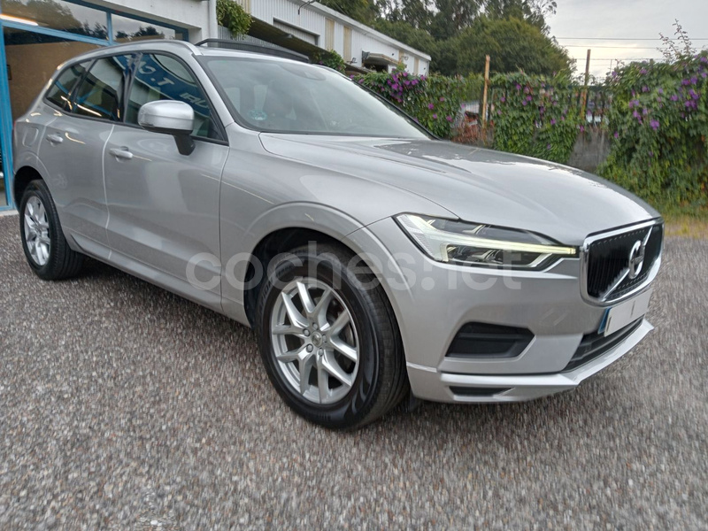 VOLVO XC60 2.0 D4 AWD Momentum Auto 5p.