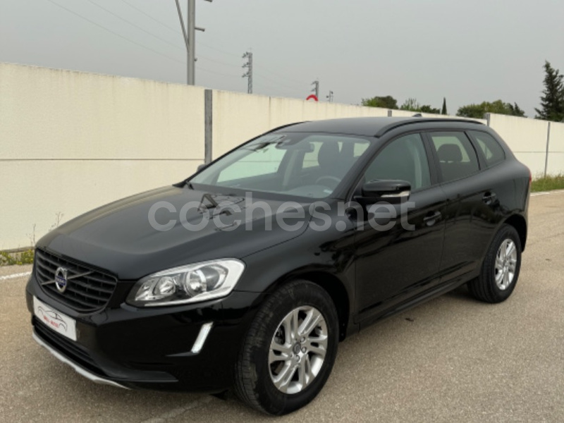 VOLVO XC60 2.0 D3 Momentum 5p.