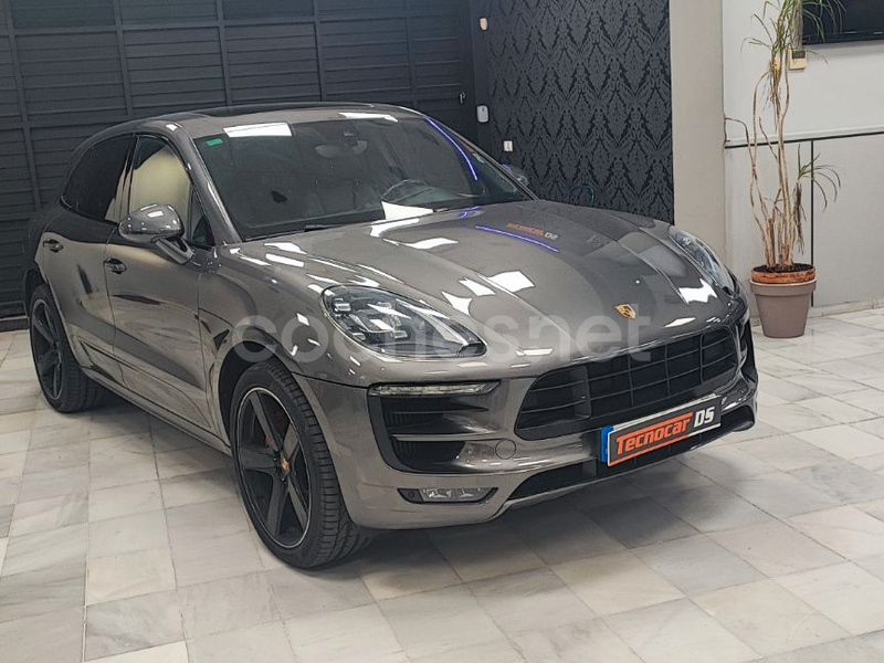 PORSCHE Macan GTS