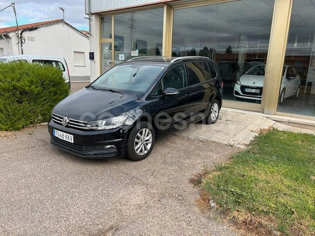 VOLKSWAGEN Touran Advance 1.6 TDI DSG