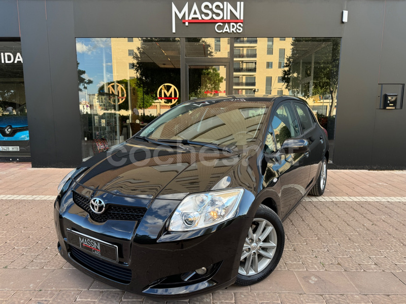 TOYOTA Auris 2.0 D4D Sol 5p.