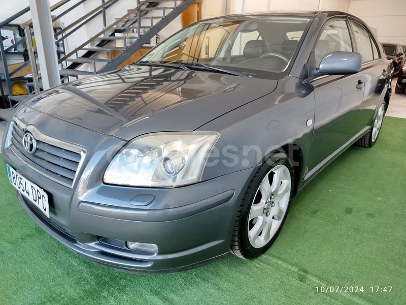 TOYOTA Avensis 2.0 VVTi Executive 5p.