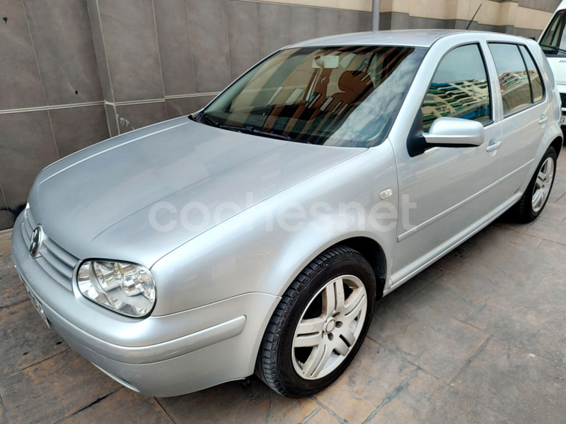 VOLKSWAGEN Golf 1.6 Conceptline 105CV 5p.