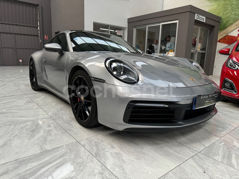 PORSCHE 911 Carrera 4S