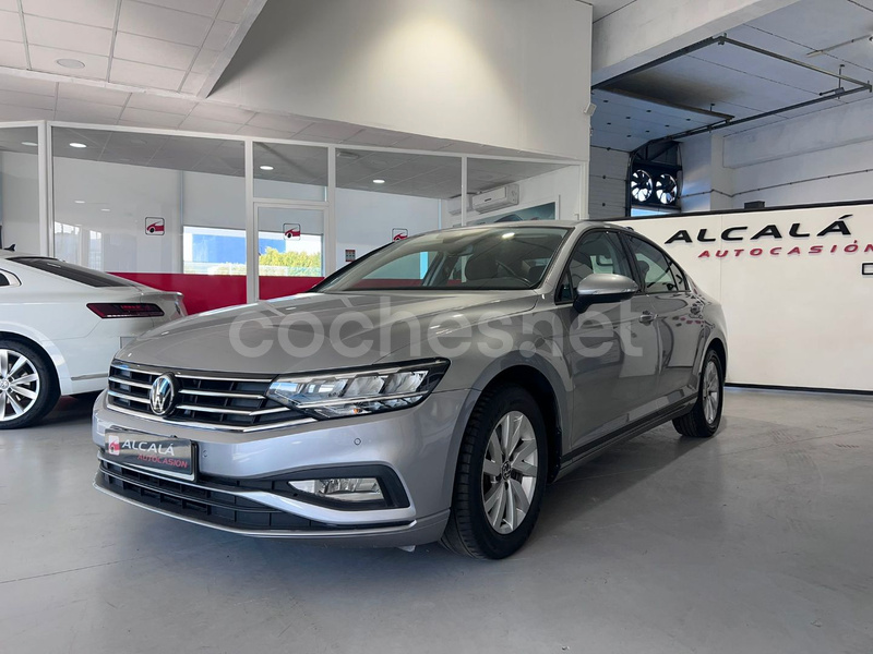 VOLKSWAGEN Passat 2.0 TDI DSG