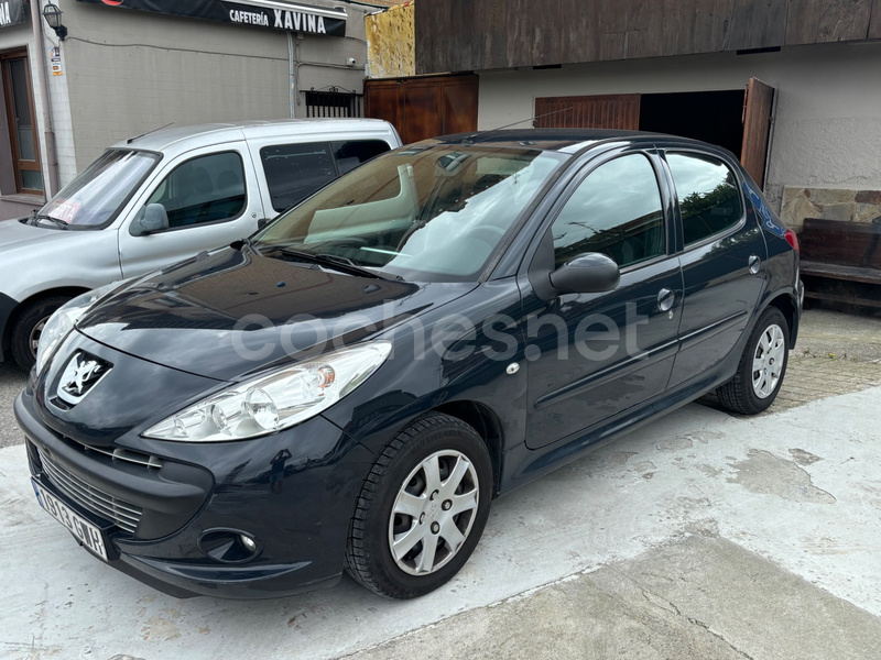 PEUGEOT 207 Business Line 1.4 HDI 70