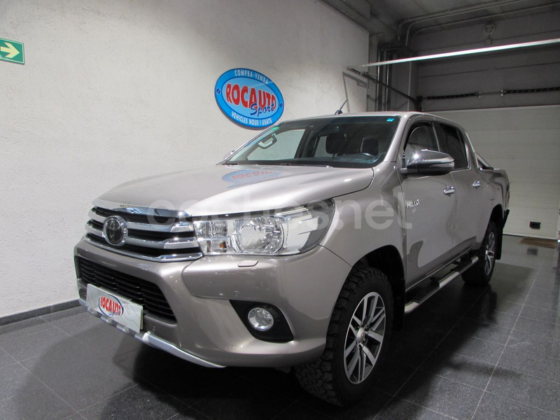 TOYOTA Hilux 2.4 D4D Cabina Doble VX