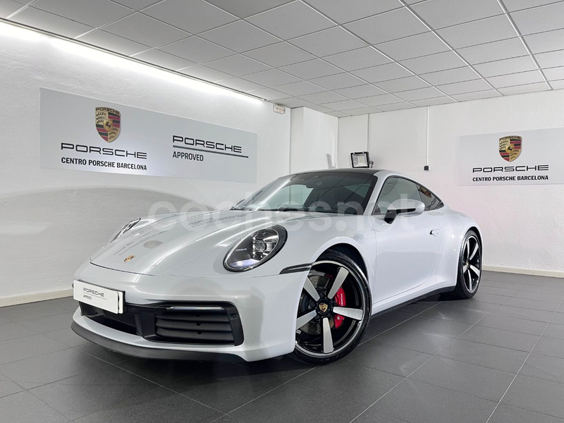 PORSCHE 911 Carrera 4S