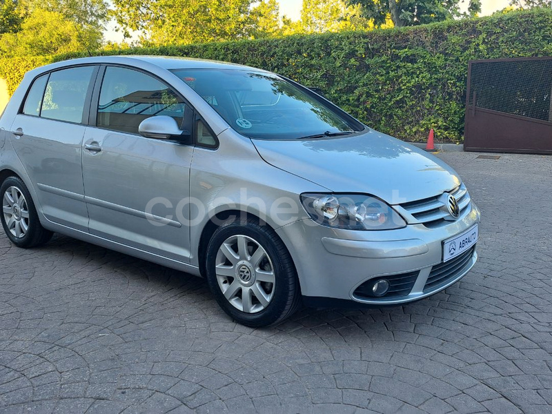 VOLKSWAGEN Golf Plus 1.9 TDI Highline 5p.