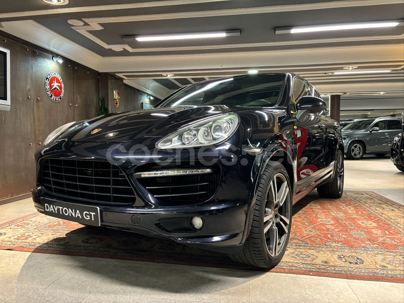 PORSCHE Cayenne 4.8 V8 Turbo Tiptronic