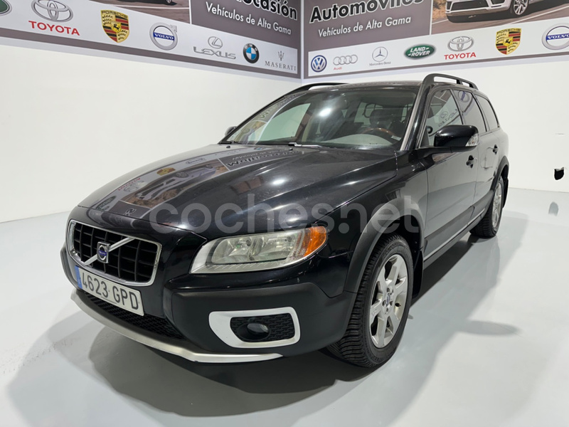 VOLVO XC70 D5 Momentum Auto 5p.