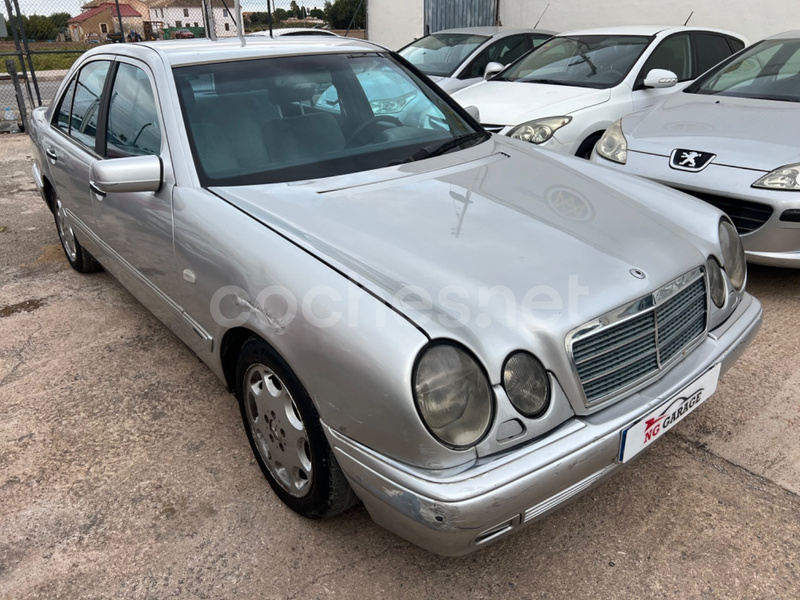 MERCEDES-BENZ Clase E E 290 DT AVANTGARDE 5p.