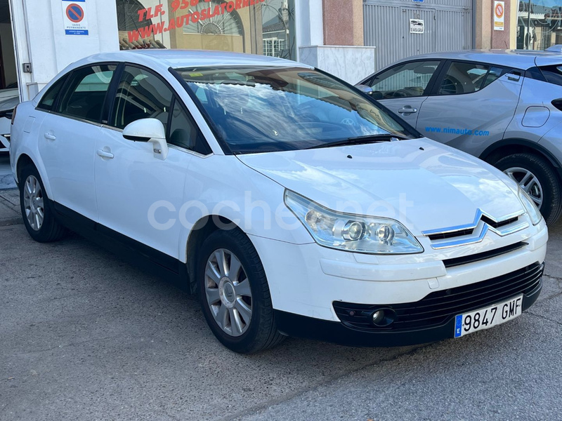 CITROEN C4 Sedán HDi 110cv FP Collection 4p.