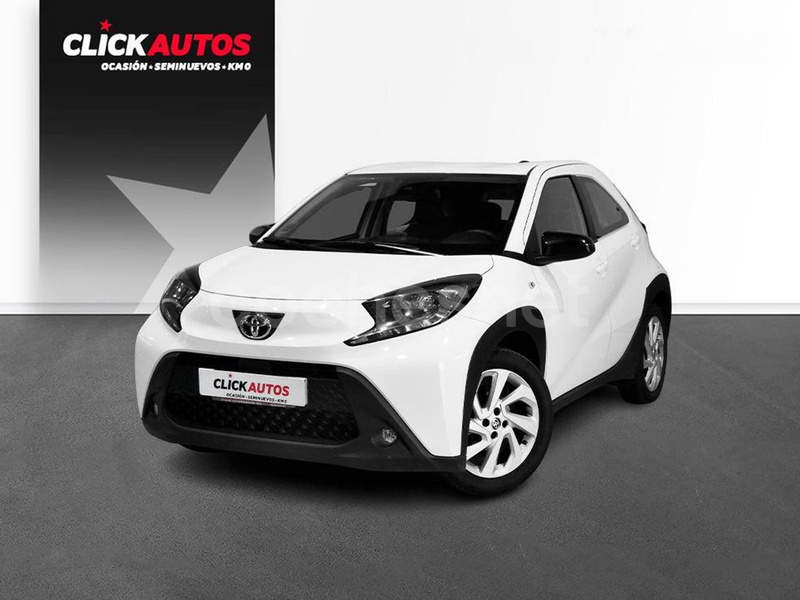 TOYOTA Aygo X Cross 1.0 VVTI Play