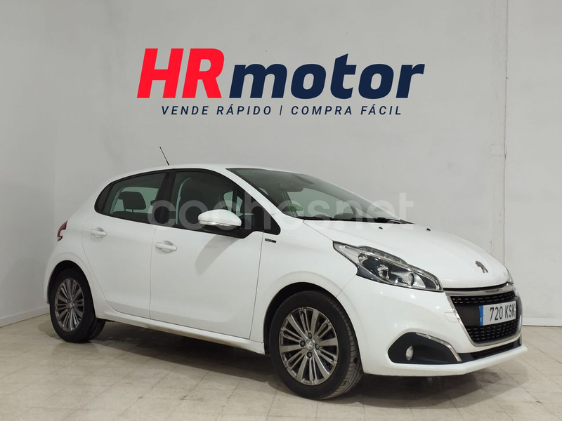 PEUGEOT 208 5P Signature 1.2L PureTech 60KW 82CV 5p.