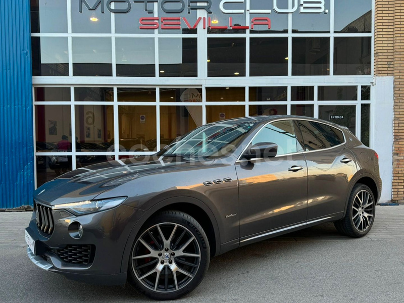 MASERATI Levante V6 350 HP AWD 5p.