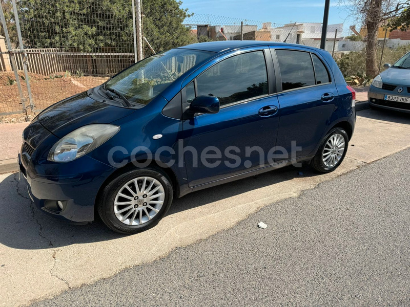 TOYOTA Yaris 1.3 VVTI TS 5p.