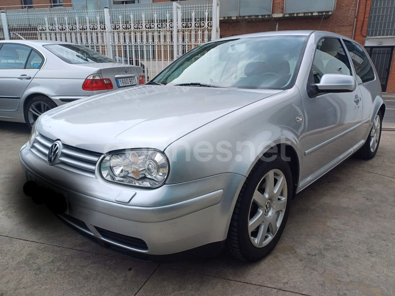 VOLKSWAGEN Golf 2.8 V6 4Motion