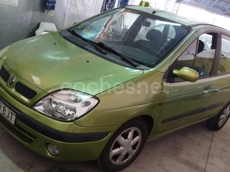 RENAULT Mégane SCENIC CENTURY 1.4 16V 5p.