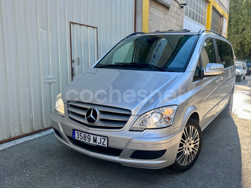 MERCEDES-BENZ Viano 3.0 CDI Avantgarde Compacta 4p.