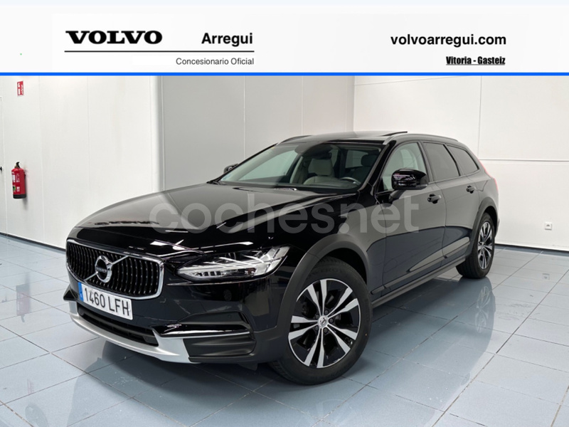 VOLVO V90 Cross Country 2.0 D4 AWD Pro Auto 5p.