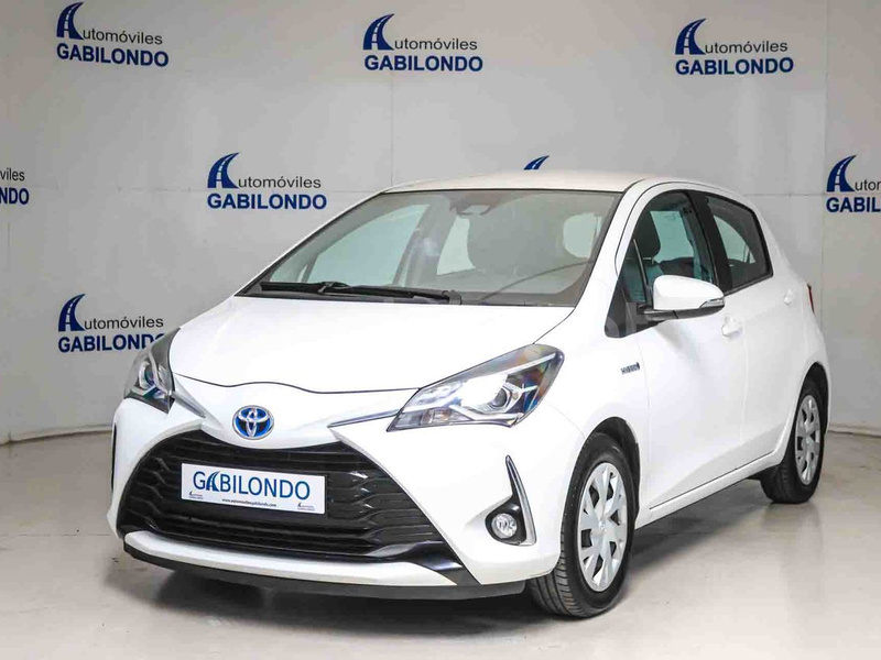 TOYOTA Yaris 1.5 100H Active 5p.