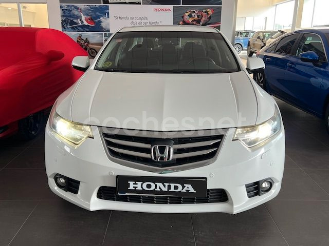 HONDA Accord 2.2 iDTEC Lifestyle 4p.