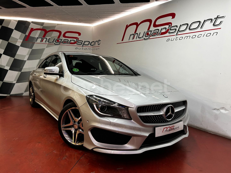 MERCEDES-BENZ Clase CLA CLA 200 AMG Line 4p.