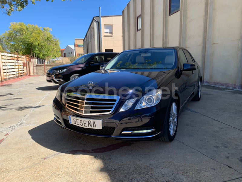 MERCEDES-BENZ Clase E E 350 4MATIC Elegance 4p.