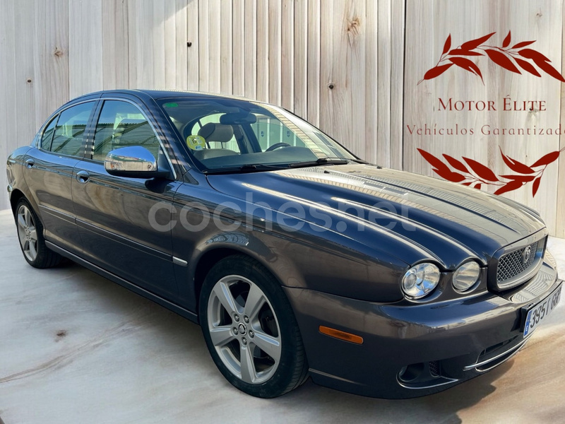 JAGUAR X-Type 2.2D Executive Automatico 4p.