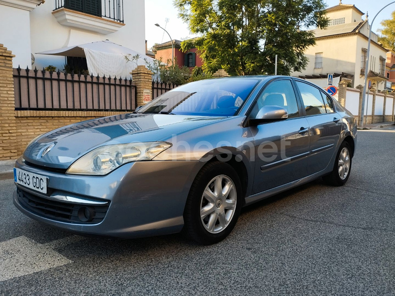 RENAULT Laguna Authentique 2.0dCi 130CV 5p.