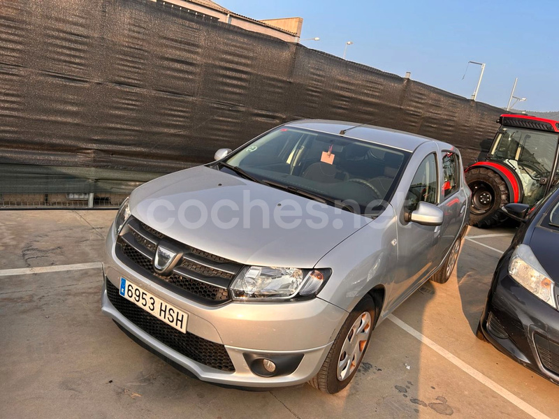 DACIA Sandero Laureate dCi 75