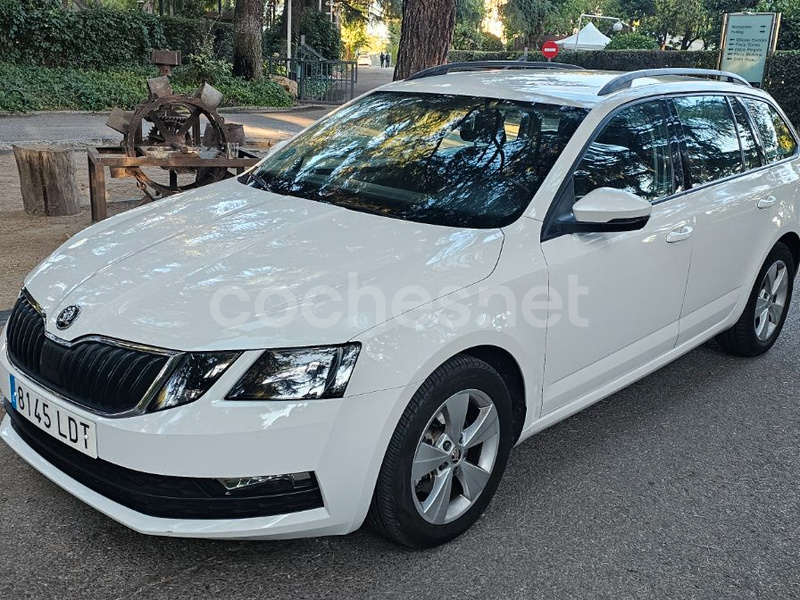 SKODA Octavia Combi 1.5 TSI DSG GTEC Ambition