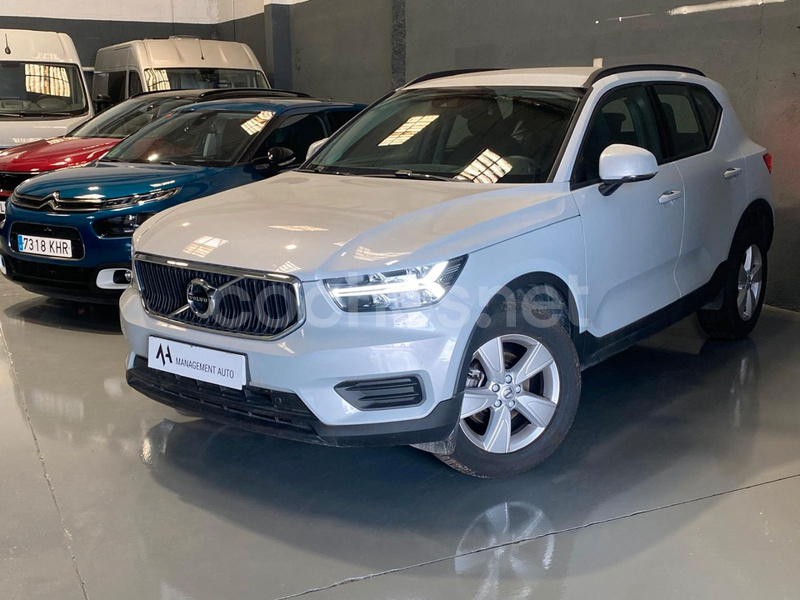 VOLVO XC40 1.5 T2 Momentum Core 5p.