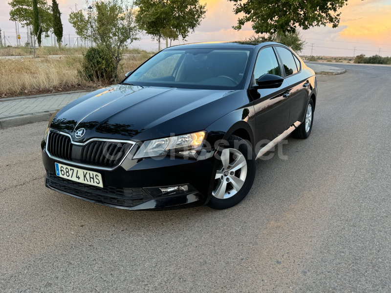 SKODA Superb 2.0 TDI Active