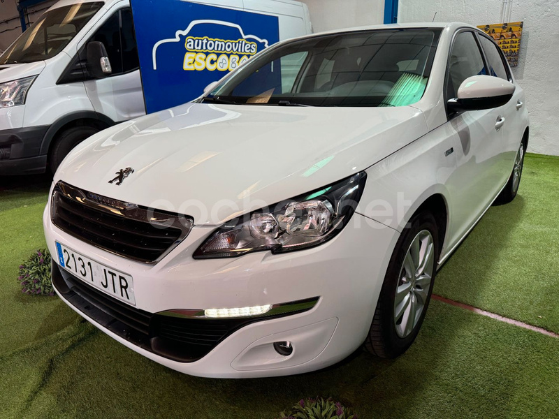 PEUGEOT 308 5p Style 1.2 PureTech 110 SS 5p.