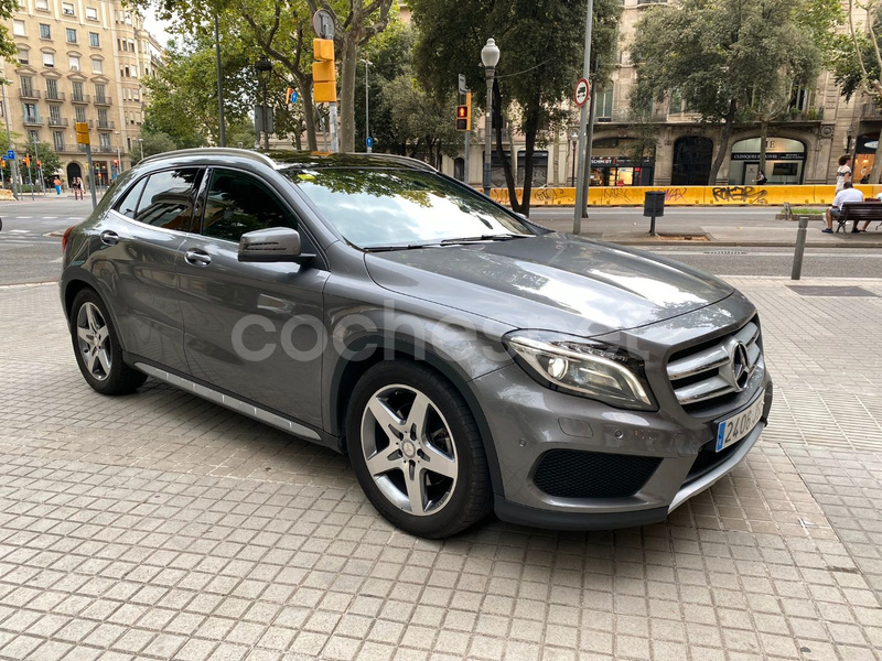 MERCEDES-BENZ Clase GLA GLA 250 4MATIC AMG Line 5p.