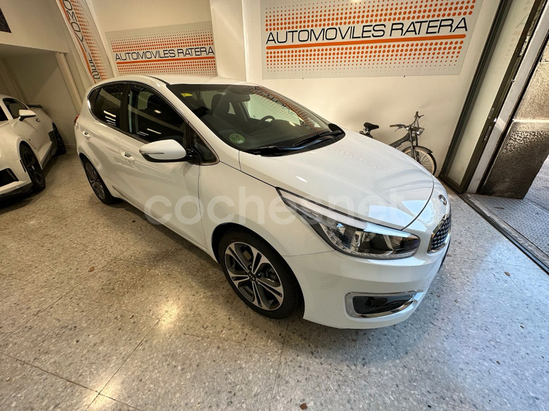 KIA cee'd 1.6 CRDi VGT 100kW 136CV Tech 5p.