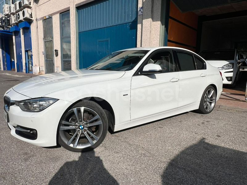 BMW Serie 3 318d Sport 4p.