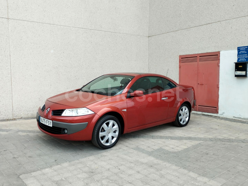 RENAULT Mégane Coupecabrio Dynamique 1.5dCi105 eco2 2p.