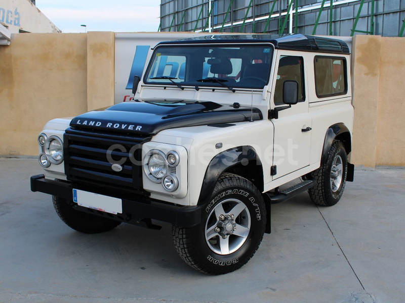 LAND-ROVER Defender 90 SW SE