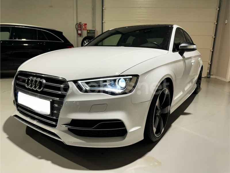 AUDI A3 S3 2.0 TFSI quattro S tronic Sedan 4p.