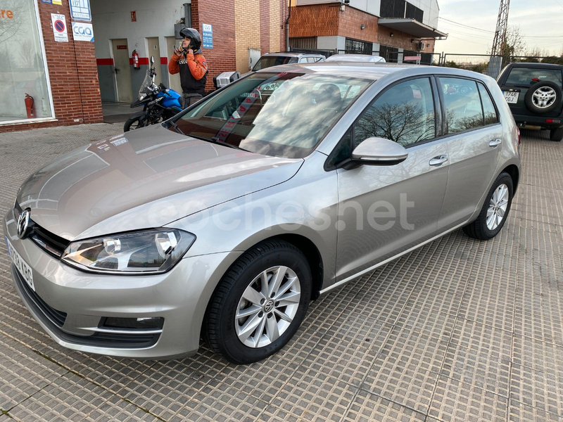 VOLKSWAGEN Golf Advance 1.6 TDI